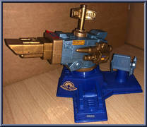 Wind-Up Soaron Beam Deflector Action Figure
