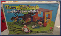 Clubhouse and 4 Dolls from Honey Hill Bunch - Accessories manufactured by Mattel [Front]
