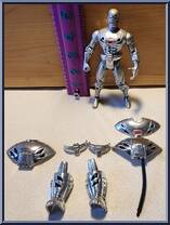 Iron Man (Arctic Armor) from Marvel Universe - 5" Scale - Series 11 manufactured by Toy Biz [Loose]