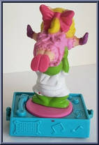 Kermit Holding Miss Piggy from Muppet Babies - Basic Series manufactured by McDonald's [Loose]