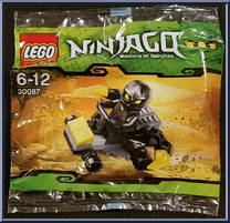 Cole's Mini-Car from Ninjago - Rise of the Snakes Polybags manufactured by Lego [Front]