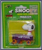 Joe Cool from Peanuts - Mini Die-Cast Wagons manufactured by Aviva [Front]