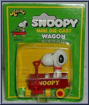 Smiler from Peanuts - Mini Die-Cast Wagons manufactured by Aviva [Front]