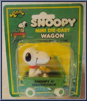 Snoopy & Woodstock from Peanuts - Mini Die-Cast Wagons manufactured by Aviva [Front]