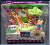 Piglet's Day of Croquet from Pooh - Collectible Friends manufactured by Mattel [Front]