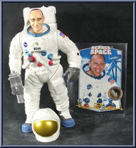 Lunar Module Pilot Alan Bean / Black Power Ranger from Power Rangers in Space - Heroes of Space manufactured by Bandai [Loose]
