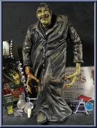 Dr. Jekyll and Mr. Hyde from Silent Screamers - Reel Masters manufactured by Mezco [Loose]