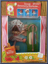 Dancin' Strawberry Shortcake from Strawberry Shortcake - Dolls manufactured by Kenner [Front]