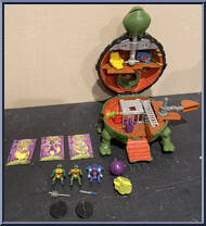 Mutant Leonardo Sewer Playset (with Cards) from Teenage Mutant Ninja Turtles - Mini Mutants manufactured by Playmates [Loose]