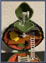 Mutant Leonardo Sewer Playset (with Cards) from Teenage Mutant Ninja Turtles - Mini Mutants manufactured by Playmates [Loose]