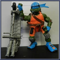 Scootin' Leo (Bonus DVD) from Teenage Mutant Ninja Turtles - Animated - Extreme Sports Turtles manufactured by Playmates [Loose]