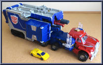 Optimus Prime with Sparkplug from Transformers - Armada - Super Base Assortment manufactured by Hasbro [Loose]