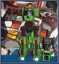 Powerlinx Cyclonus with Powerlinx Crumplezone Action Figure