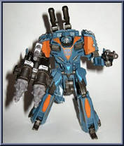 Twintwist (Wrecker) from Transformers - Generations - Fall of Cybertron - Deluxe Class manufactured by Hasbro [Loose]