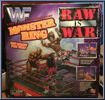 Monster Ring from WWF - Raw is War manufactured by Jakks Pacific [Front]