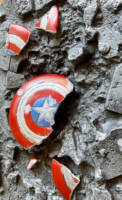 Captain America broken shield (Avengers) Custom Diorama / Playset