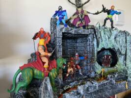Masters of the Universe Fright Zone diorama (Masters of the Universe) Custom Diorama / Playset [Left view]