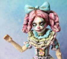 Pastel creepy clown girl (Horror) Custom Miniature / Figurine [Creepy pastel Clown girl and monkey - really should name her!]