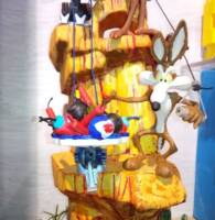 Roadrunner vs Wile E. Coyote (Independent Comics) Custom Diorama / Playset [Wile E. Coyote]