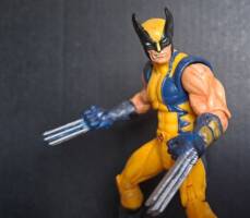 Wolverine - Astonishing X-Men costume (Marvel Universe) Custom Action Figure
