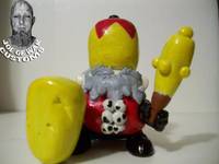 Castle Crashers - King ("V") Custom Miniature / Figurine