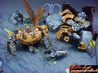 Battle -Damaged Bumblebee/Longarm Dio (Transformers) Custom Action Figure
