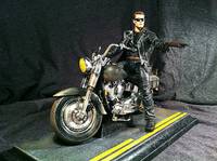 Terminator T-800 with Fat Boy Motorcycle (Terminator) Custom Diorama / Playset