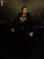 Smallville-the Metropolis "Blur"-Superman (DC Universe) Custom Action Figure