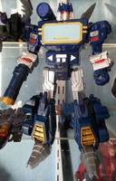 Classics Voyager Scale Soundwave (non-transforming) (Transformers) Custom Action Figure