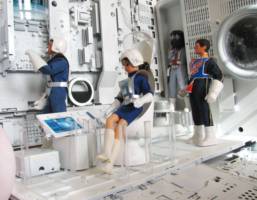 Sindy Space Ranger International (Crossover) Custom Action Figure [scene 1]